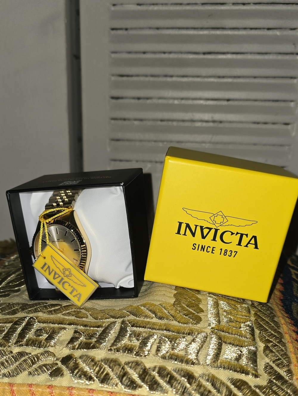 Invicta Gold Tone Men’s Watch with Yellow Box